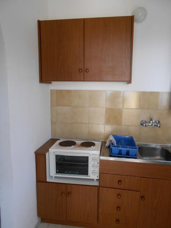 Socrates & Apartment *